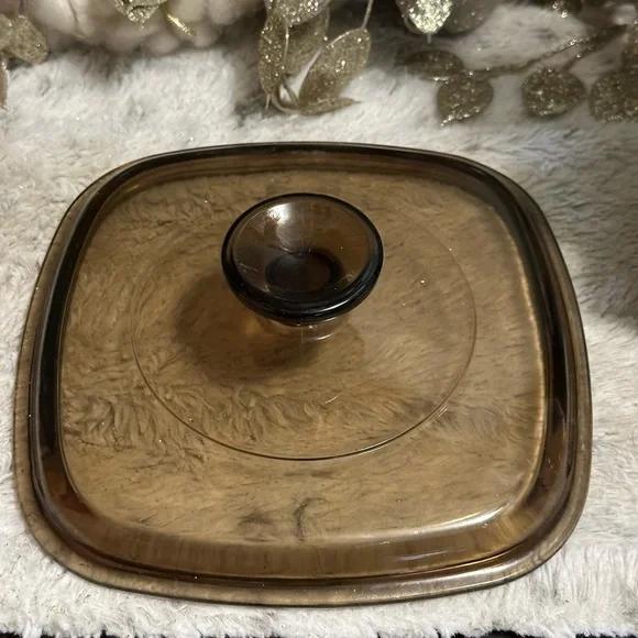 Vintage Corning Ware Lyric Black Tulips 1 1/2 Quart Casserole with Smoky Lid - Picture 5 of 6